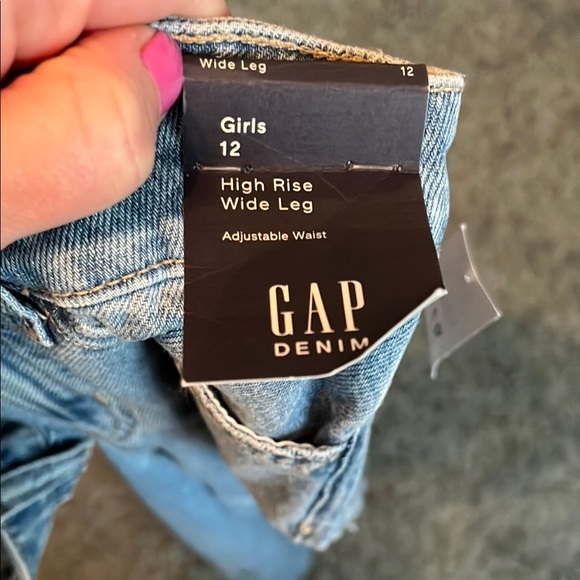 GAP Blue Wide-Leg  Jeans with Butterfly Embroidery - Picture 4 of 4